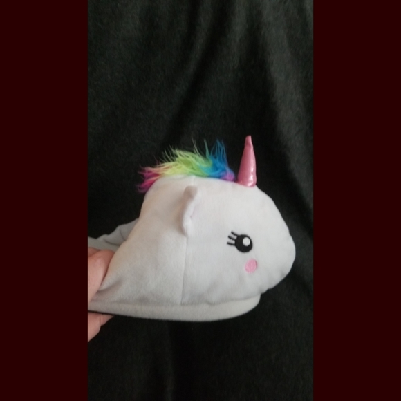 Adult Unicorn Slippers 🦄🦄🦄 - Picture 3 of 6